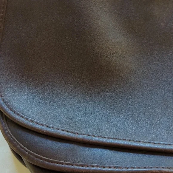 Vintage Coach leather 90's Patricia Legacy brown saddle Bag - Picture 13 of 13